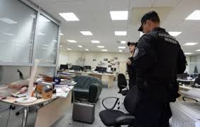 Не верь, не бойся, не проси, или Как пережить обыск.
