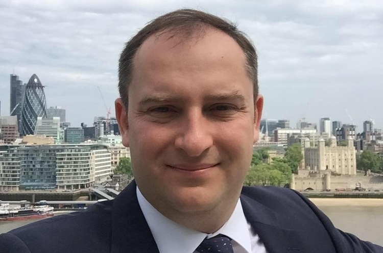 Інтерв’ю заступника міністра фінансів Сергія Верланова – Про воєнний стан, розмитнення автомобілів на еврономерах і податки на посилки